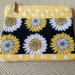 Daisy and Dots Zipper Bag